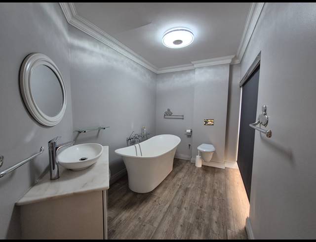 7 BEDROOM HOUSE FOR SALE IN LASIANDRA